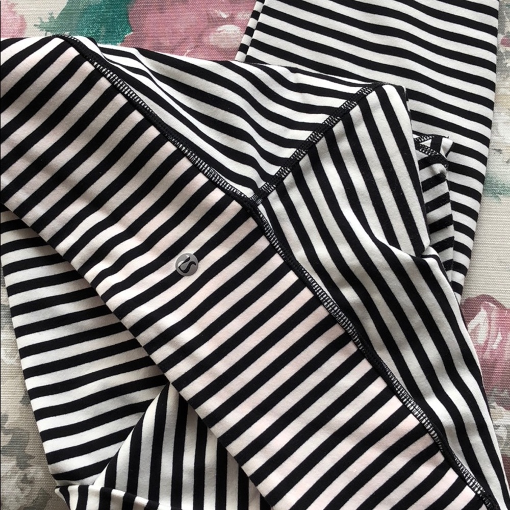 Stripe Wonder Unders - Picture 3 of 4